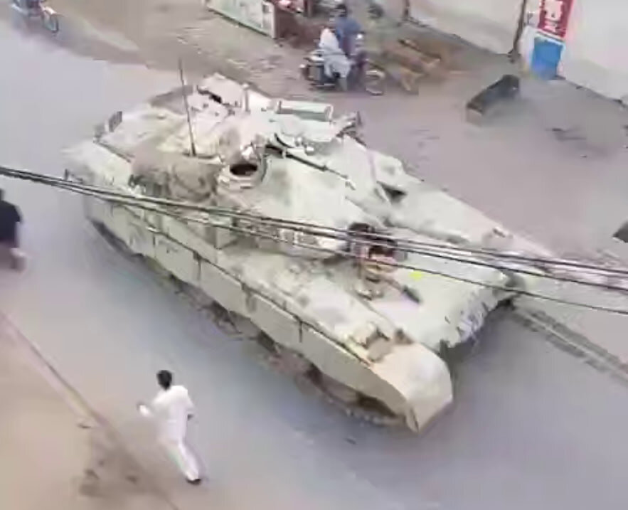 تانک‌های نظامی پاکستان به راه افتادند! +ویدیو