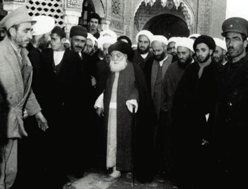 عکس‌های منتشرنشده از یک روز زندگی آیت‌الله بروجردی در قم