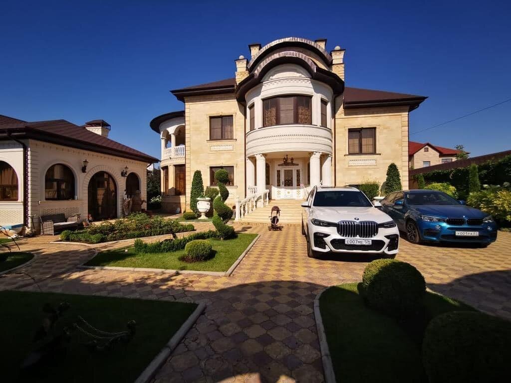 توالت طلای خانه رئیس پلیس راهنمایی و رانندگی خبرساز شد! +عکس