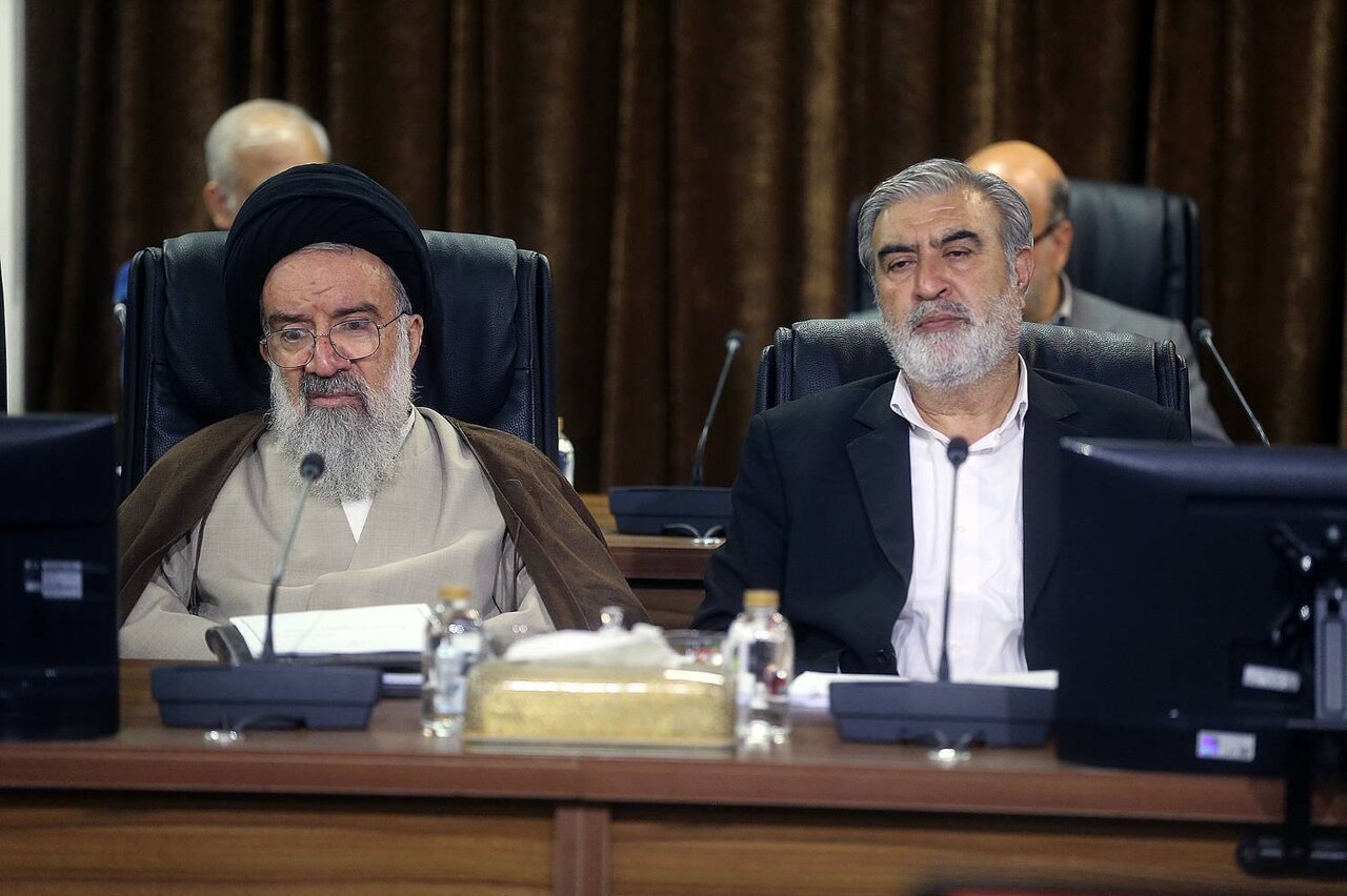 احمد خاتمی در  مجمع تشخیص مصلحت