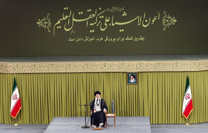 تذکر شدیداللحن رهبر انقلاب به دولتمردان: این کار معنی ندارد +ویدیو