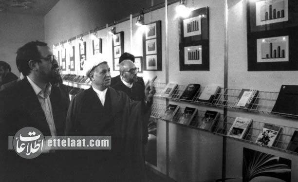 سالی که مردم به نمایشگاه کتاب هجوم آوردند! +عکس