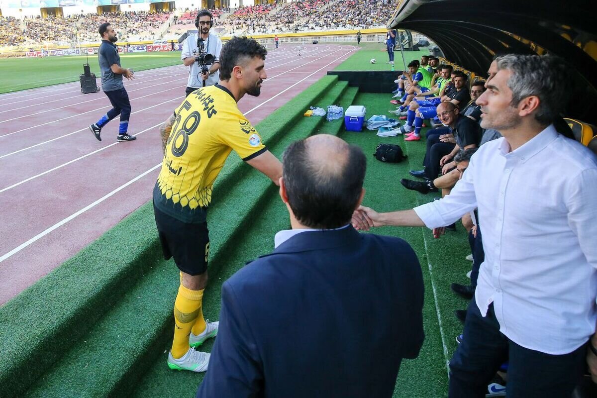 شکست بزرگ نقل و انتقالاتی استقلال هواداران را عصبانی کرد