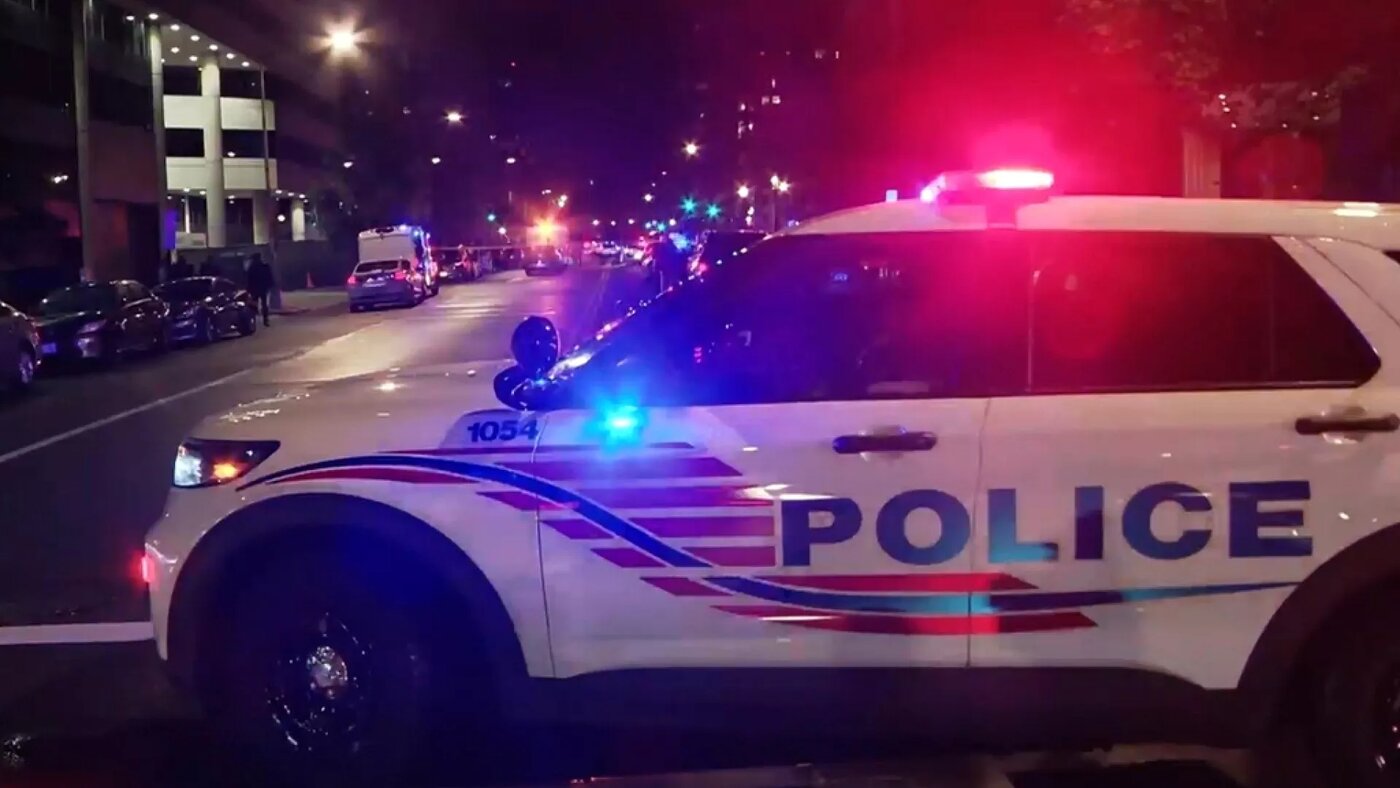 زد و خورد عجیب میان مأموران امنیتی مقابل خانه اوباما! +ویدیو