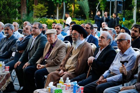 اظهارات عجیب امام جمعه اصفهان: هزار خانه میراثی نمی‌خواهیم، ده یا بیست‌تا را نگه دارید