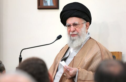 رهبر انقلاب خطاب به مردم: پیروزی را تبریک می‌گویم