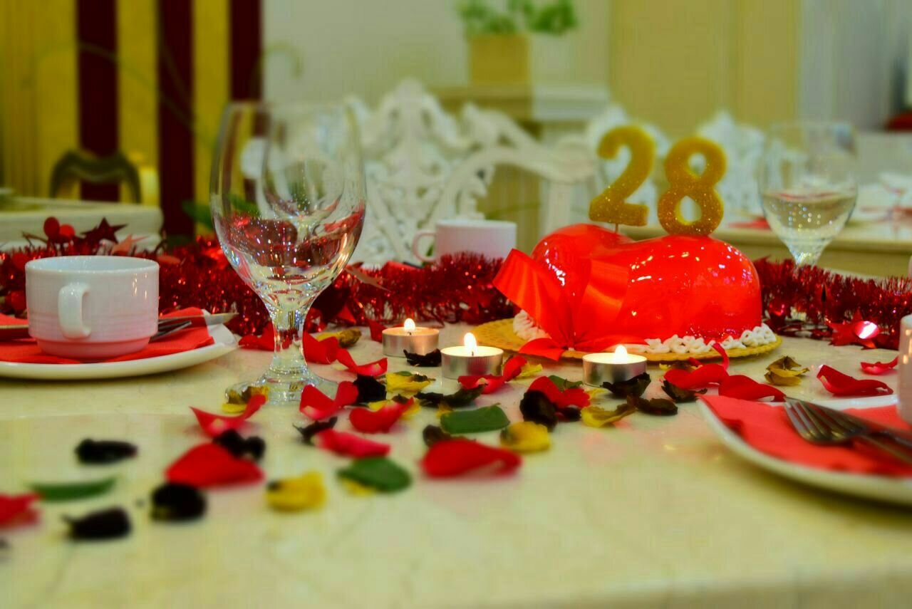 تولد در رستوران وی ای پی