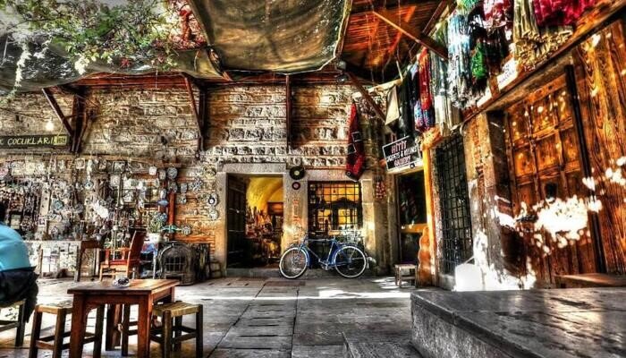 بازار کمرالتی