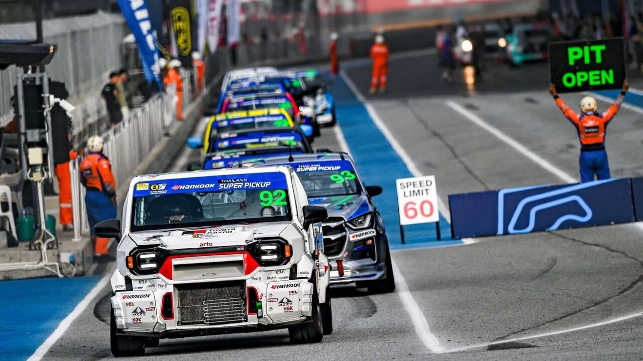 تویوتا هایلوکس