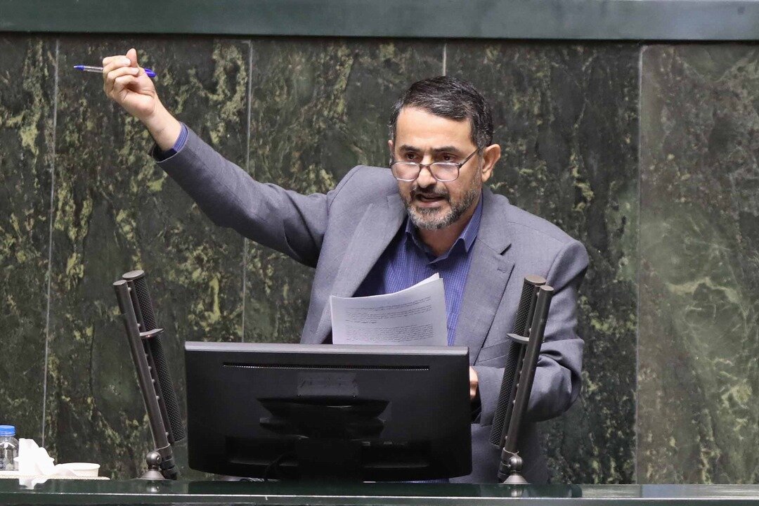 واکنش عضو کمیسیون امنیت به حمله رسانه پایداری به سرلشکر باقری