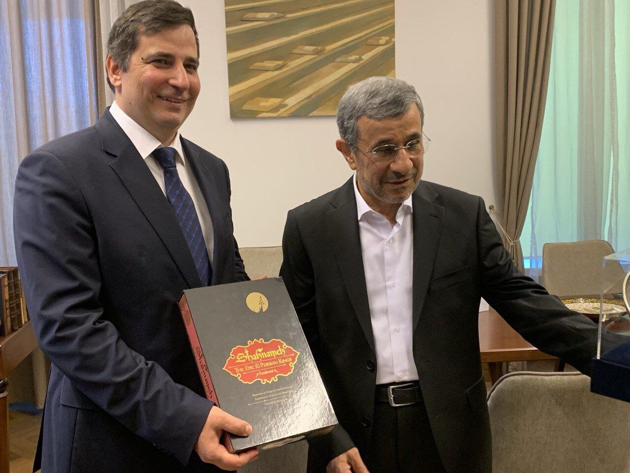 محمود احمدی نژاد در سفر مجارستان