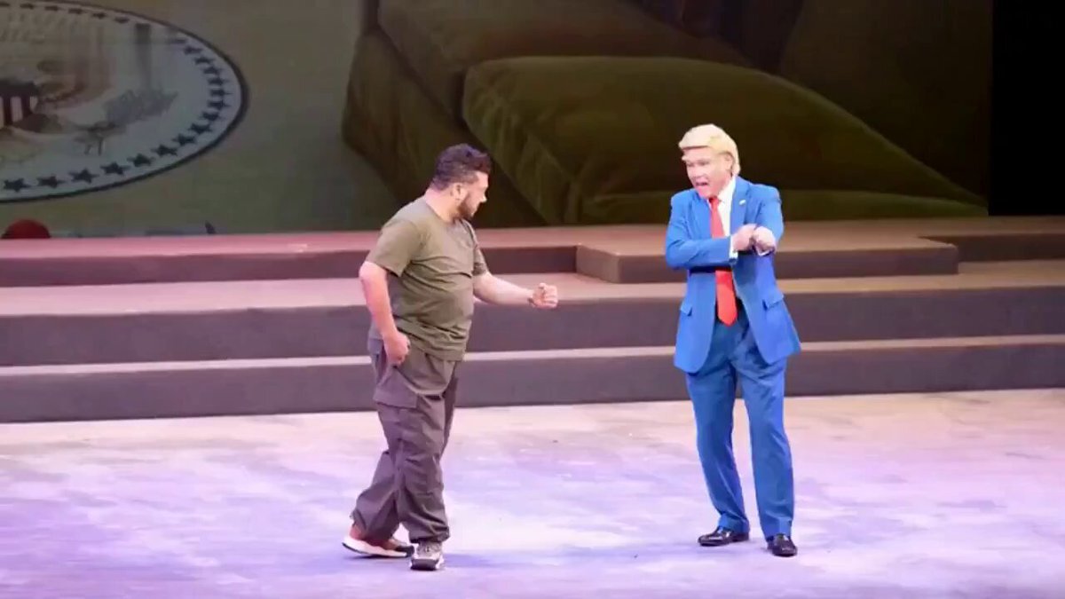 «ترامپ رئیس جمهور دوقلوها» در هنگ‌کنگ غوغا به پا کرد +ویدیو