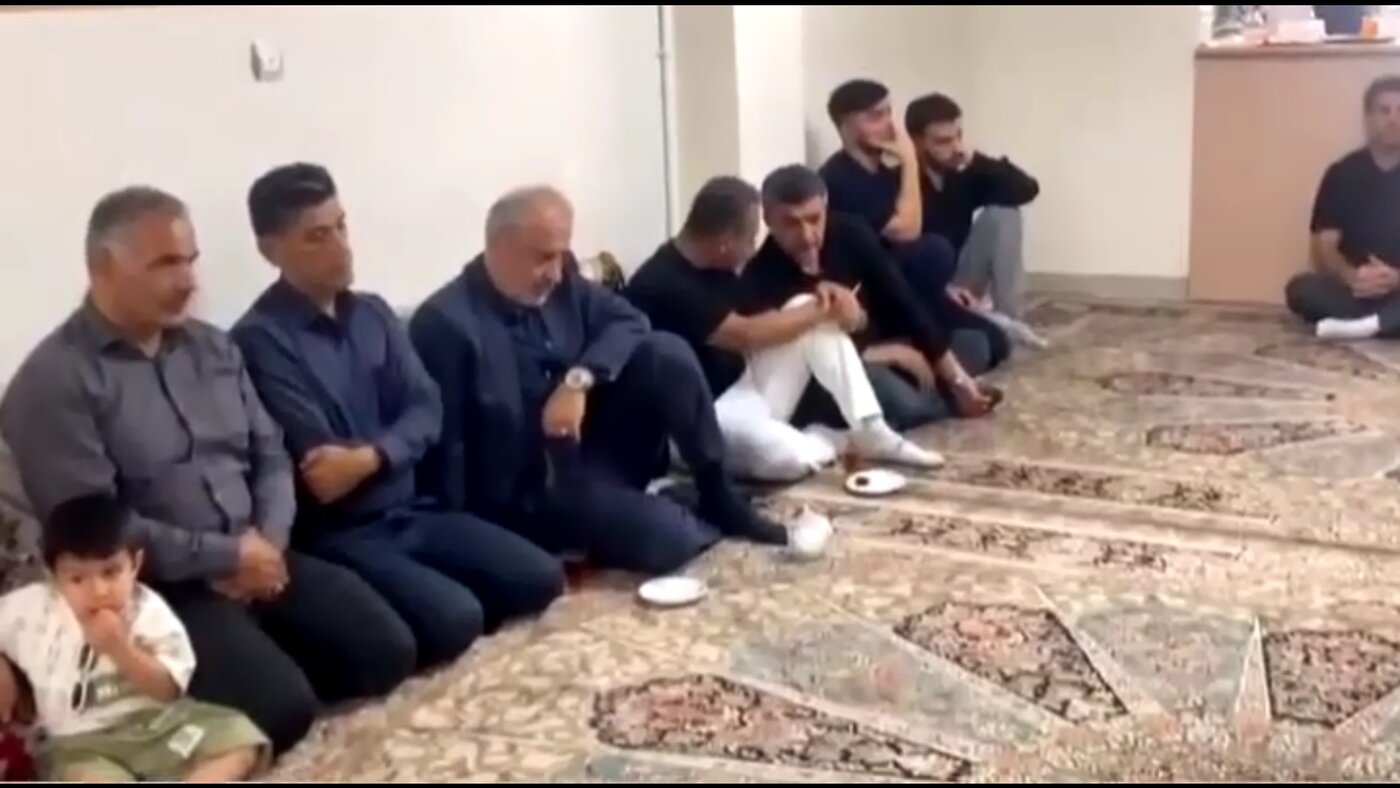 مدافع و مدیرعامل پرسپولیس در مراسم یادبود الهه حسین‌نژاد +ویدیو