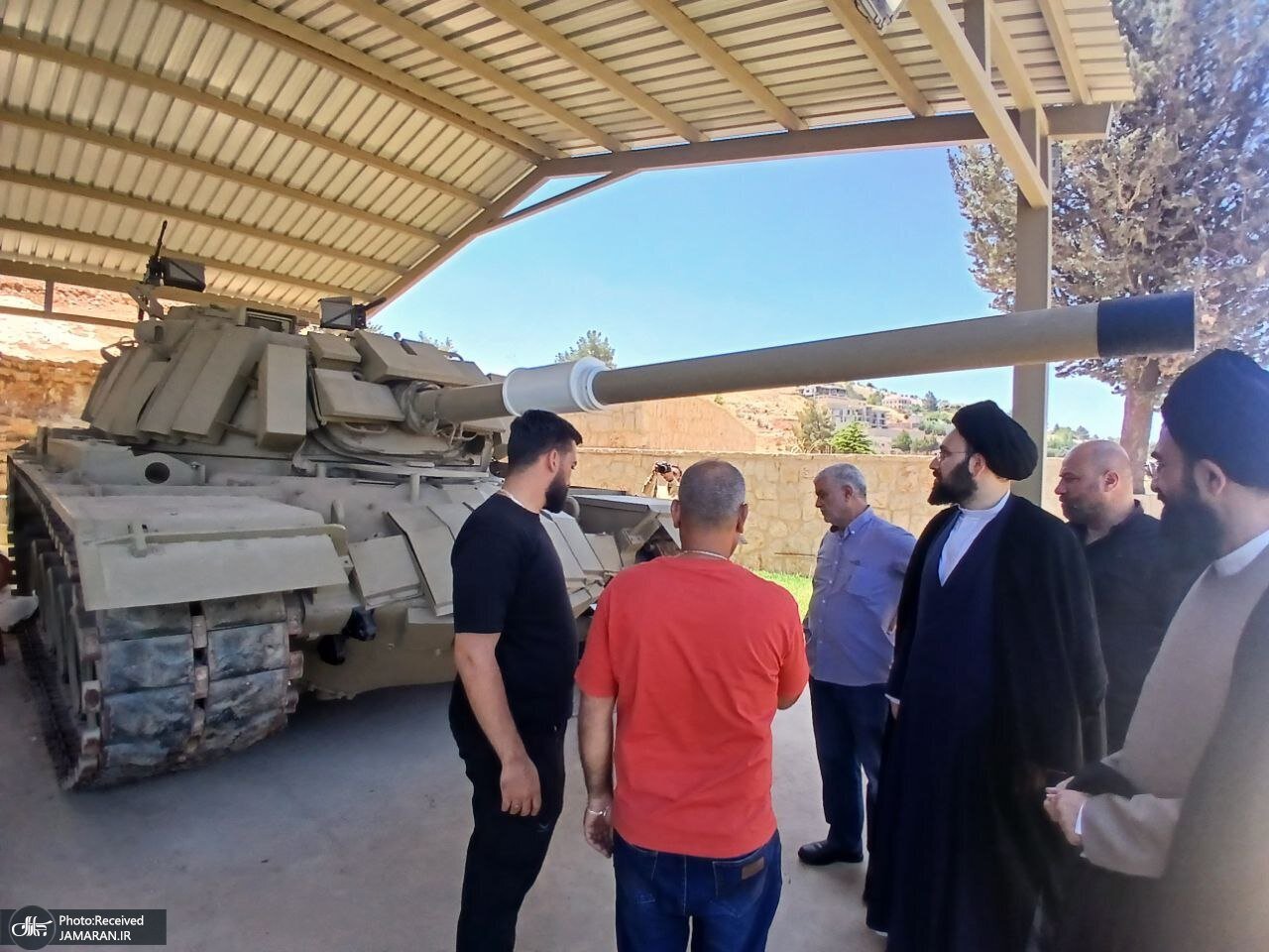 بازدید سیدعلی خمینی از امکانات حزب الله لبنان