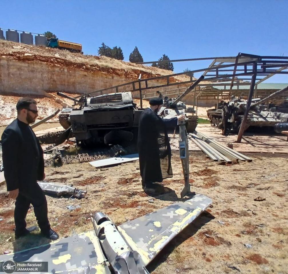 حضور سیدعلی خمینی در پایگاه حزب الله