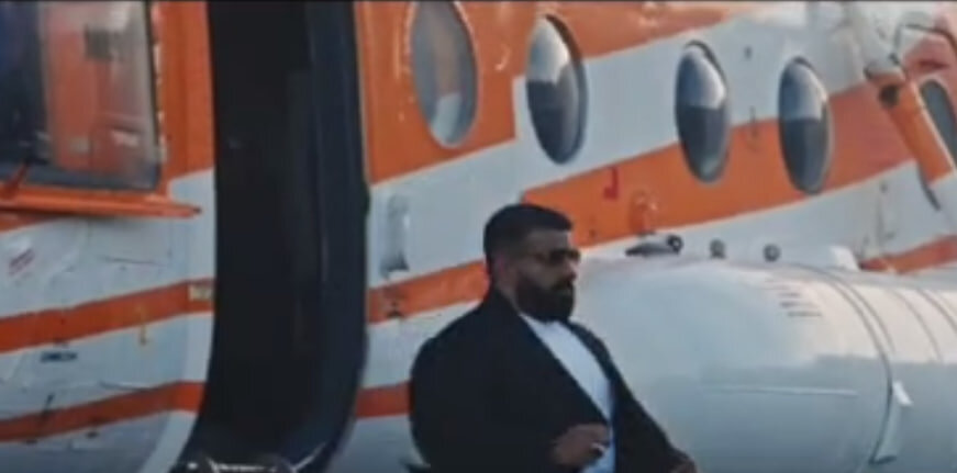 هادی چوپان با هلی‌کوپتر وارد قاب تلویزیون می‌شود!