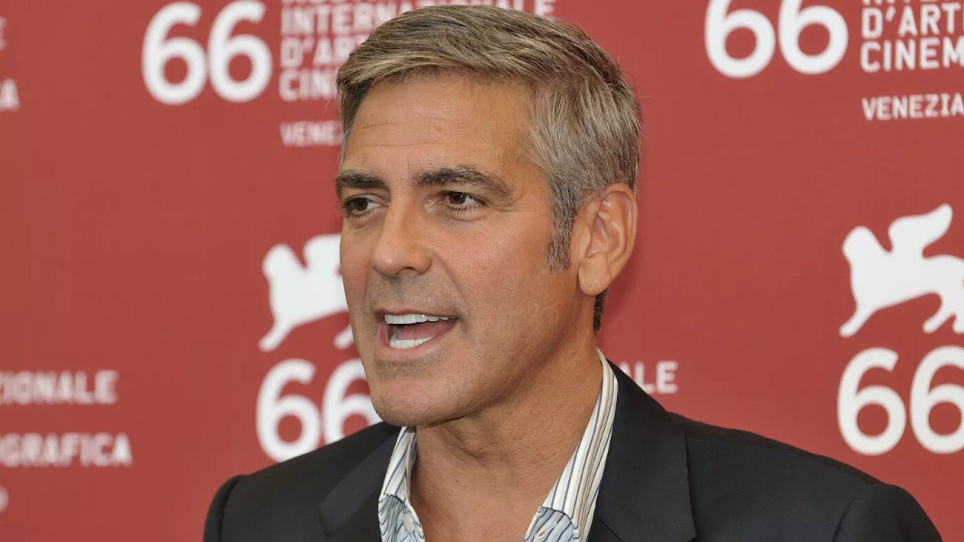 بازیگر مشهور هالیوودی از سقوط ترامپ خبر داد