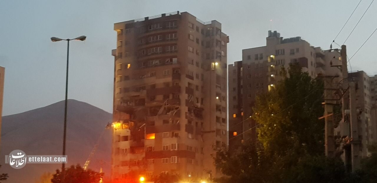 تصاویر و ویدیوی اختصاصی از حمله به مجتمع سرو/ احتمال ترور دانشمند هستهای تصاویر و ویدیوی اختصاصی از حمله به مجتمع سرو/ احتمال ترور دانشمند هستهای