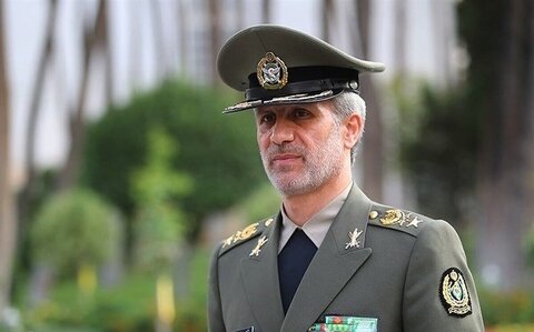 نامه مهم فرمانده ارتش به رهبر انقلاب منتشر شد