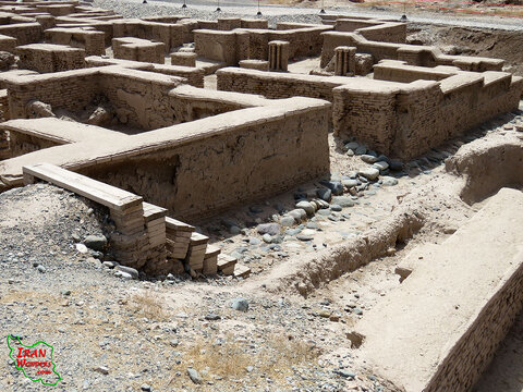 خطر از بیخ گوش شهر کهن جیرفت گذشت