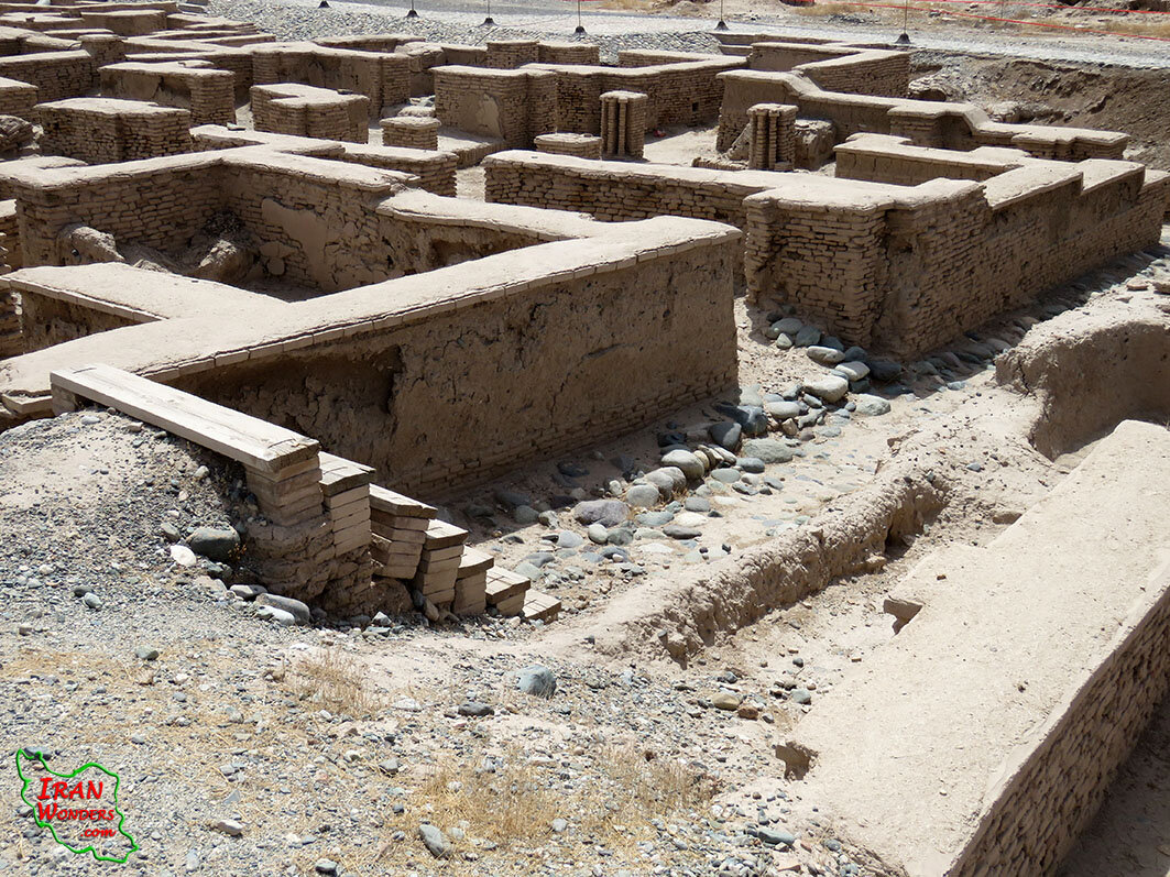 خطر از بیخ گوش شهر کهن جیرفت گذشت