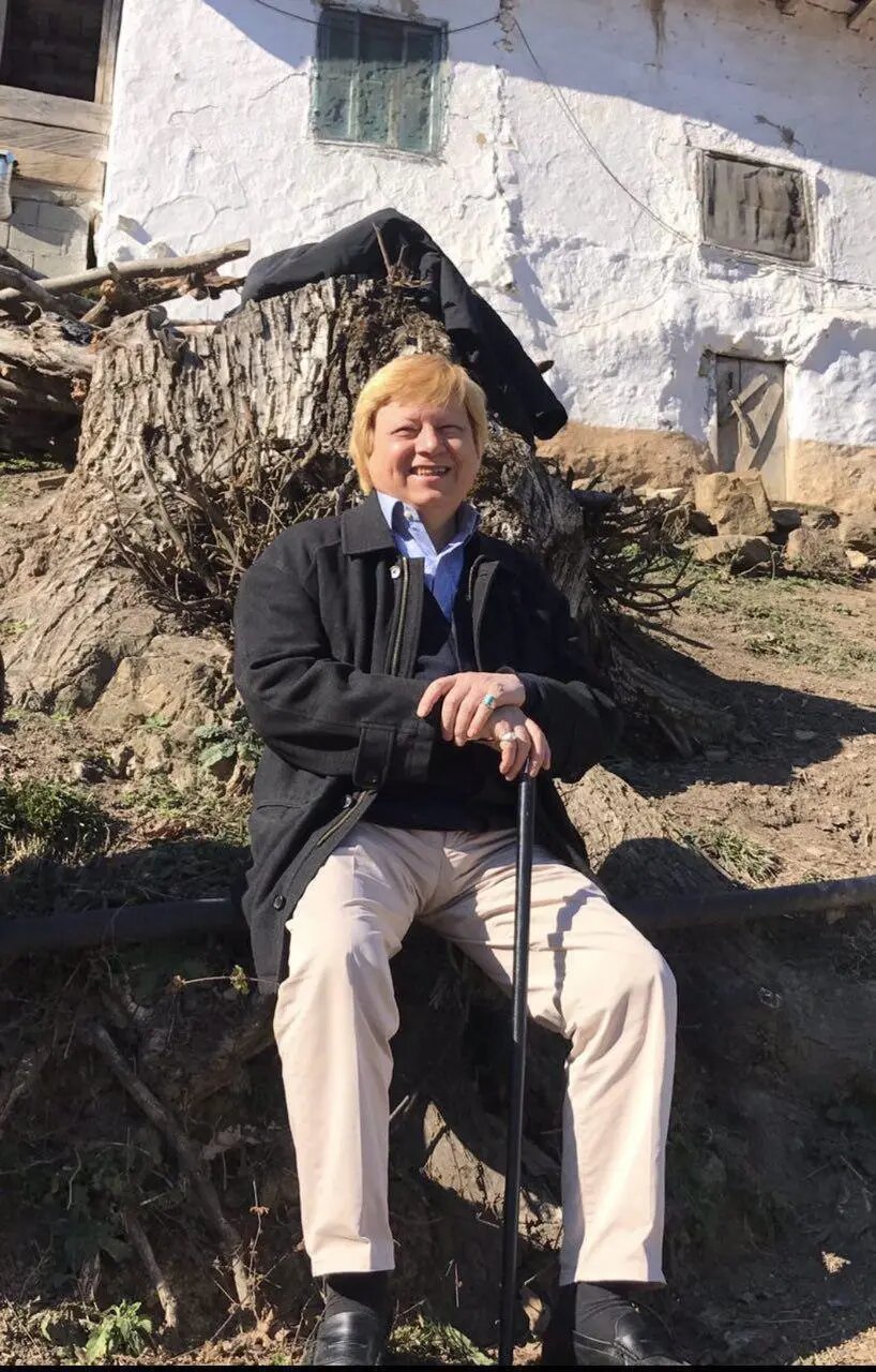 سید محمد بهشتی نویسنده و پژوهشگر ایرانی