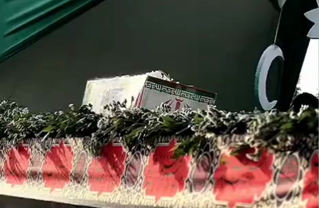 ویدیوی غم‌انگیز از تابوت کودکان خردسال شهید در حمله اسرائیل به ایران