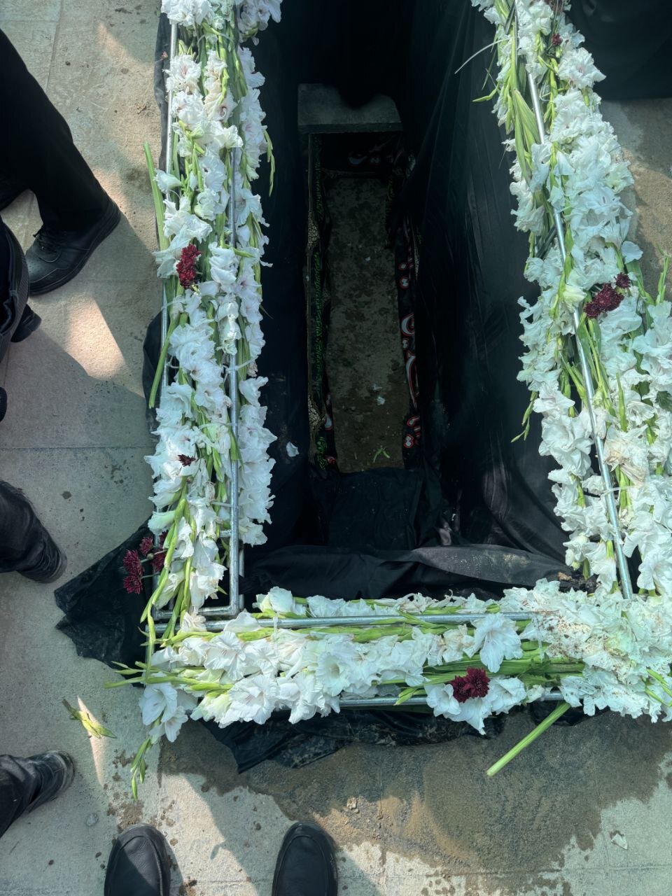 نخستین تصاویر از آرامگاه ابدی سردار سلامی و سردار حاجیزاده