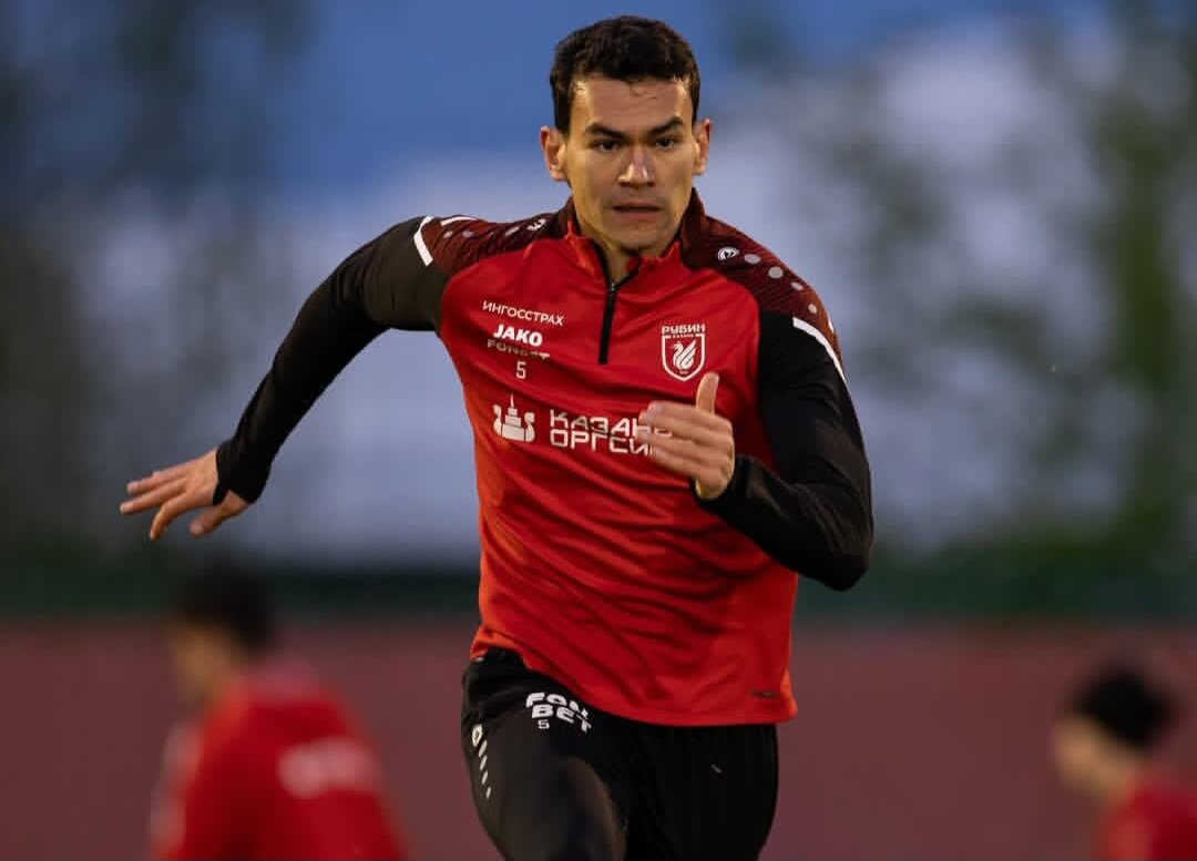 مدافع جدید استقلال از روسیه می‌آید