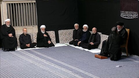 ویدیوی لحظه گفت‌وگوی رهبر انقلاب با محمود کریمی را ببینید