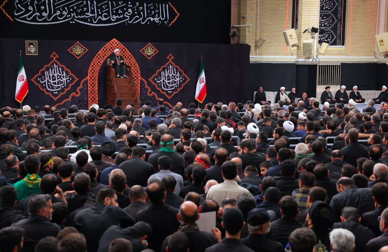 آخرین شب عزاداری در بیت رهبری برگزار شد +عکس و ویدیو
