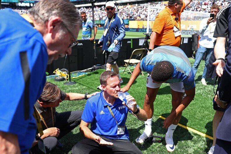 امباپه نزدیک بود قاتل شود +عکس