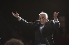 آلزایمر هم مانع نشد آهنگ‌ساز قدیمی «ایران» را فراموش کند +ویدیو