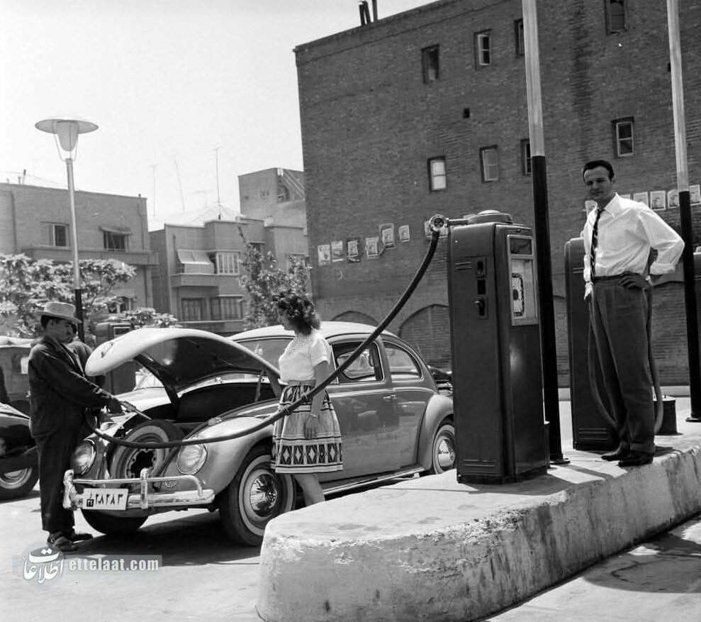 گزارش خواندنی از دختران بنزینفروش در تهران +عکس