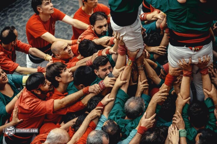 برج انسانی