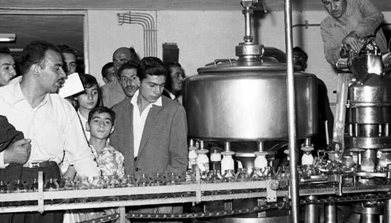 اولین کارخانه شیر پاستوریزه تهران افتتاح شد! +عکس