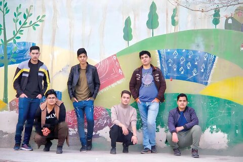 مراقب باشید؛ نسل آینده را از خود دور نکنید!