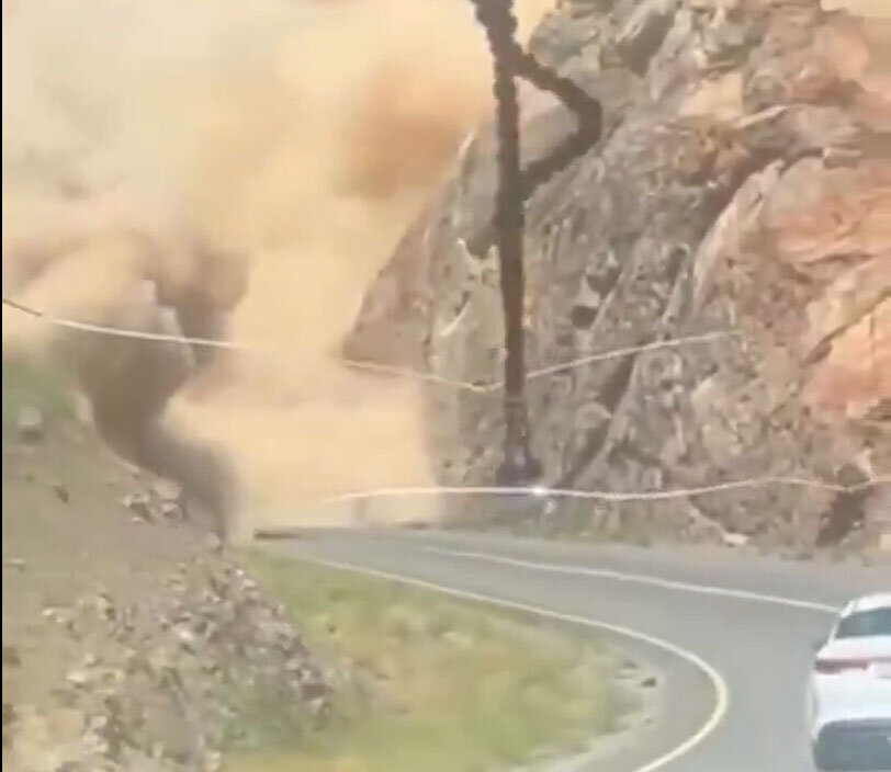 ریزش وحشتناک کوه در قرقیزستان + ویدیو