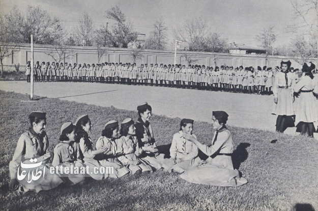 گزارشی خواندنی از تدریس گلستان و بوستان در مدارس افغانستان