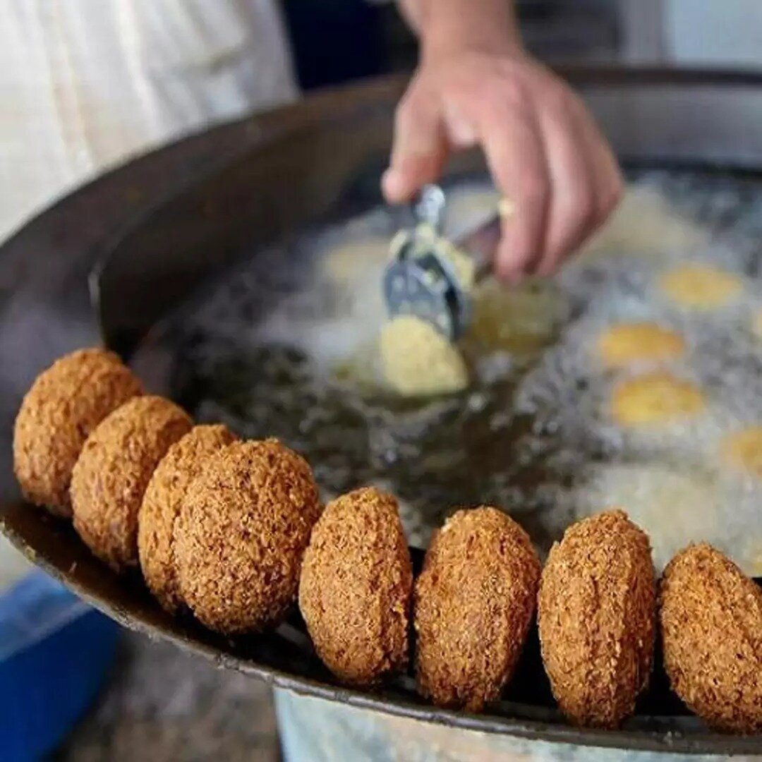 فلافل‌فروش‌ها و ناخن‌کارها نقره داغ شدند!