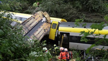 قطار مرگ این بار در آلمان قربانی گرفت! +ویدیو