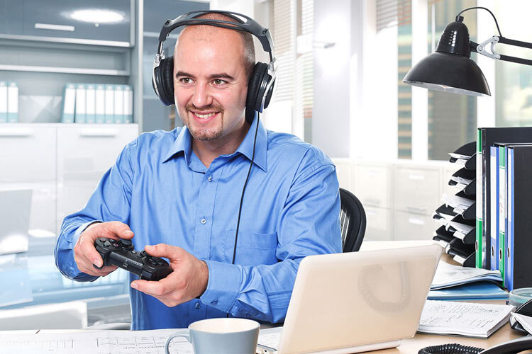 وقت ارباب رجوع با این بازی‌ها هدر می‌رود