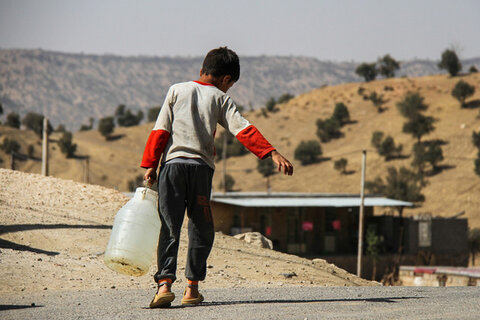 انتقال آب عمان  ۲۰۰۰۰۰۰۰۰۰۰۰۰۰ تومان خرج روی دست دولت گذاشت!