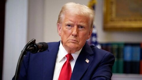 سیاستمداران کتاب برادرزاده ترامپ را بخوانند 
