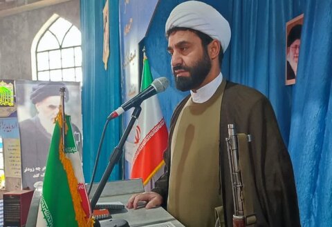 امام‌جمعه دلفان: دو سوم دیگر تل‌آویو را همراه با جنایتکاران احمق به گور جهنم خواهیم سپرد