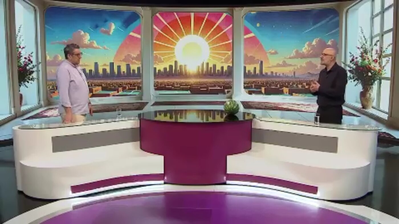 مجری صداوسیما ۴۰۰ لیتر آب را به پخش زنده آورد! +ویدیو