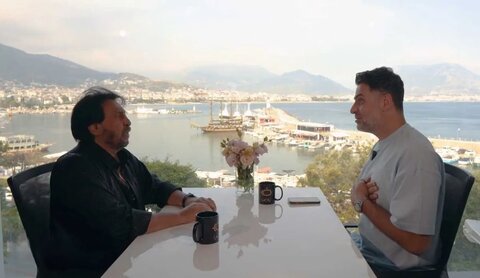 شهرام شب‌پره: داریوش آدم با جراتی است/ ابی و سندی یخچال خانه من را خالی کردند!