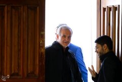 رئیس‌جمهور به عیادت رضا امیرخانی رفت +ویدیو