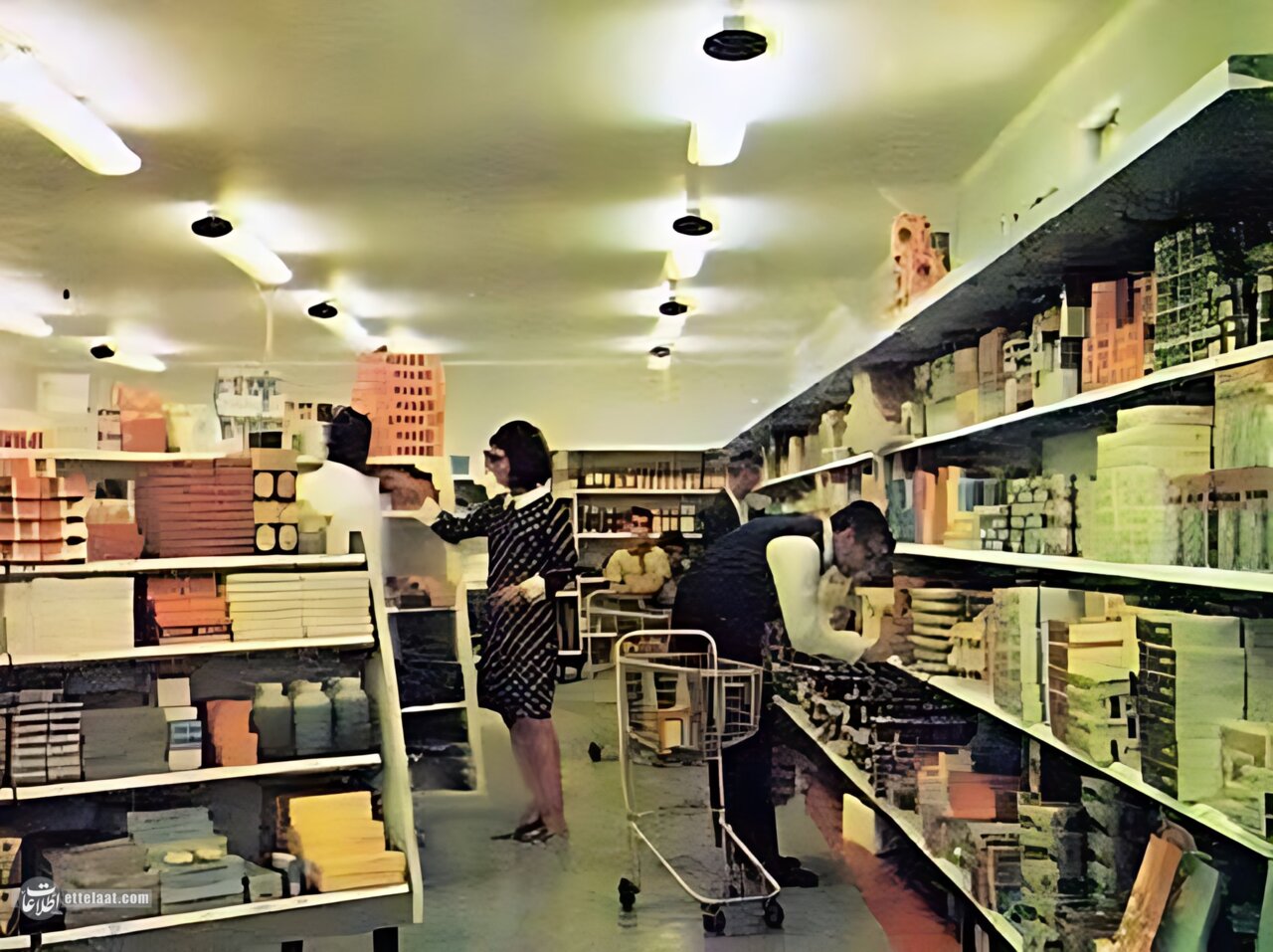 ماموران شهرداری معروف‌ترین سوپرمارکت تهران را بهم ریختند! +عکس و جزئیات