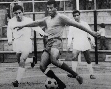 به یاد اولین یاغی فوتبال ایران؛ عکس‌های دیدنی از داریوش مصطفوی با تاج و پرسپولیس